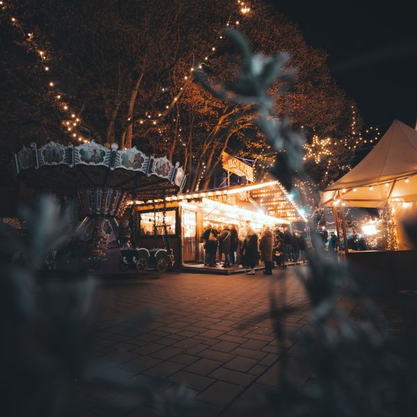 Weihnachtsbeleuchtung, die zu Arnsberg passt:
stim ...