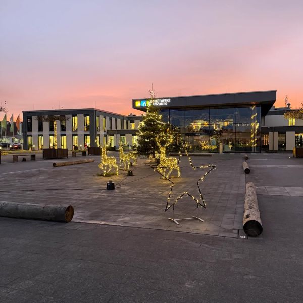 Wir lieben unseren weihnachtlichen Campus🥹🎄✨
Wir  ...